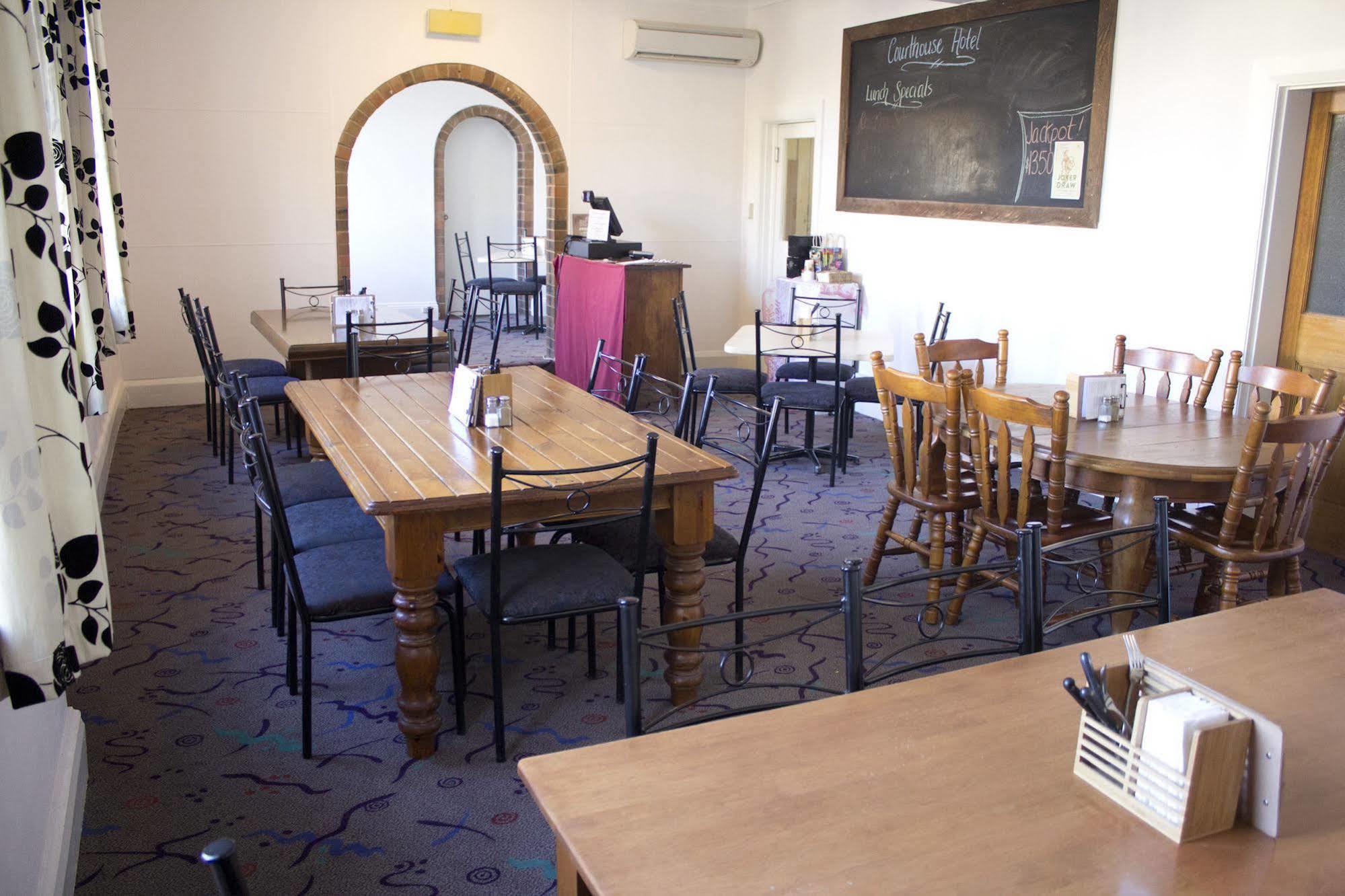 Court House Hotel Boorowa Eksteriør bilde