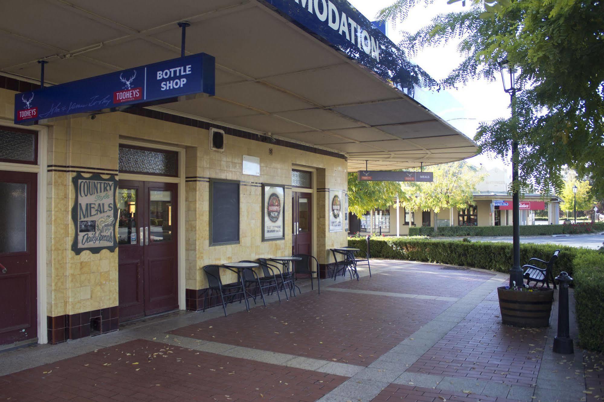 Court House Hotel Boorowa Eksteriør bilde